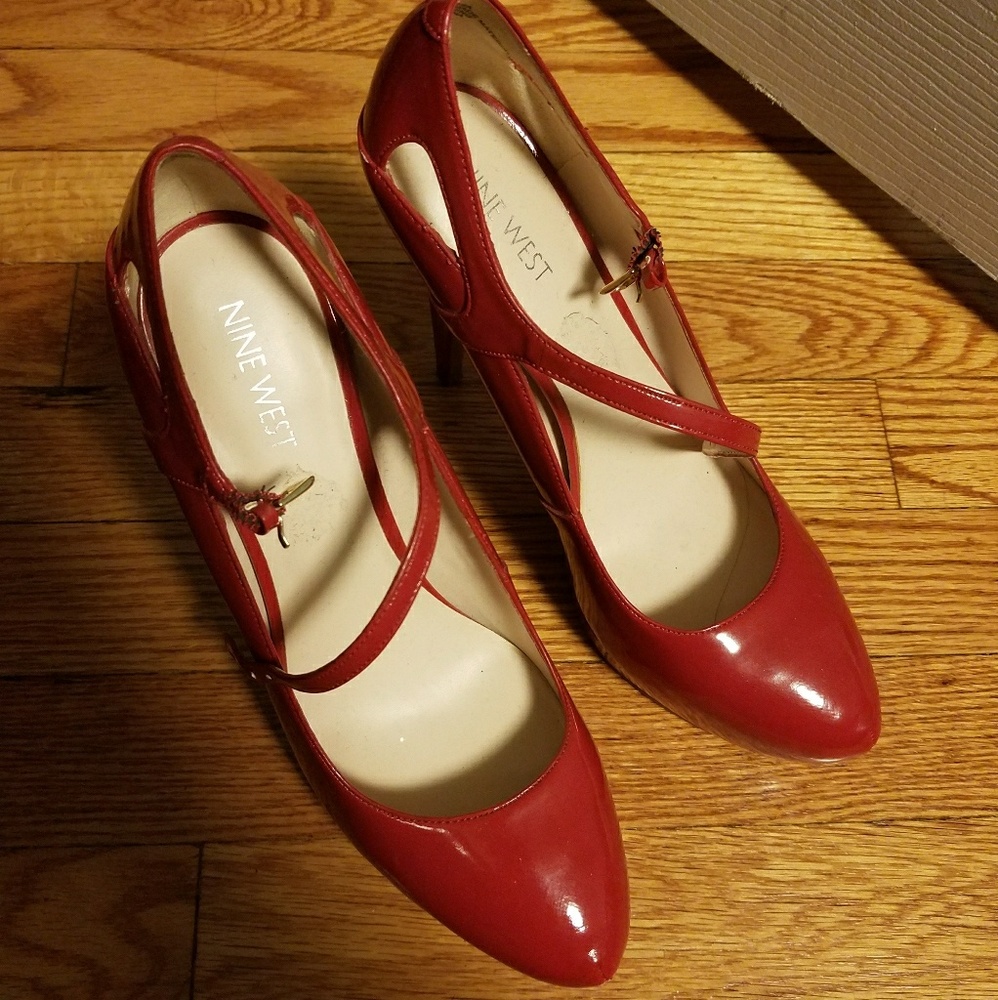 Nine West Mary Jane Heels